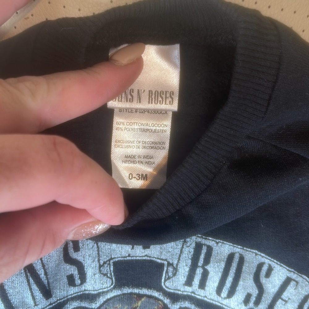 Guns N Roses infant sweater 😍 - Picture 3 of 4